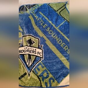 New Seattle Sounders FC Soccer Stars Cozy warm Soft Fleece Throw Blanket